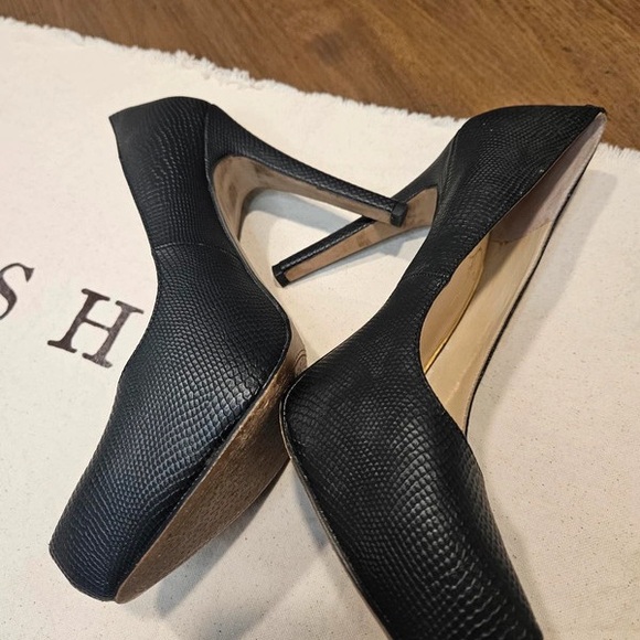 Jessica Simpson Black Textured Heels - Picture 1 of 3